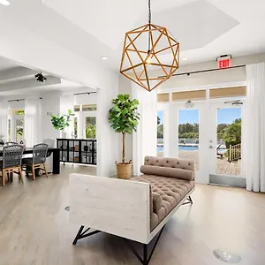 Brilliant & Spacious 1br W Gym Pool Tennis Court Bradenton